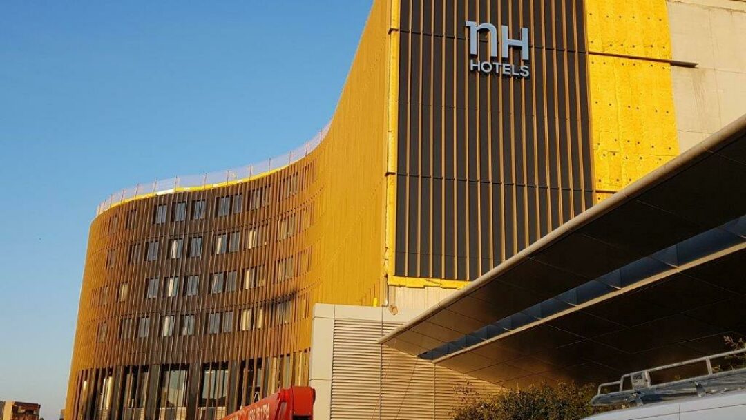 Enseigne pour NH HOTELS à Blagnac